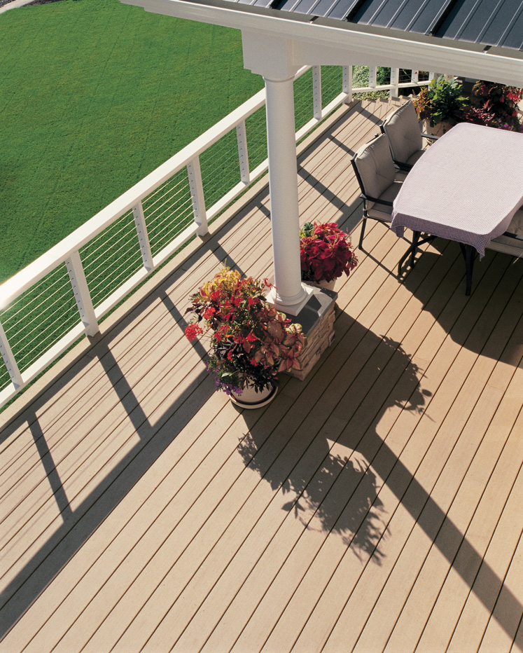 beautiful-composite-deck-image